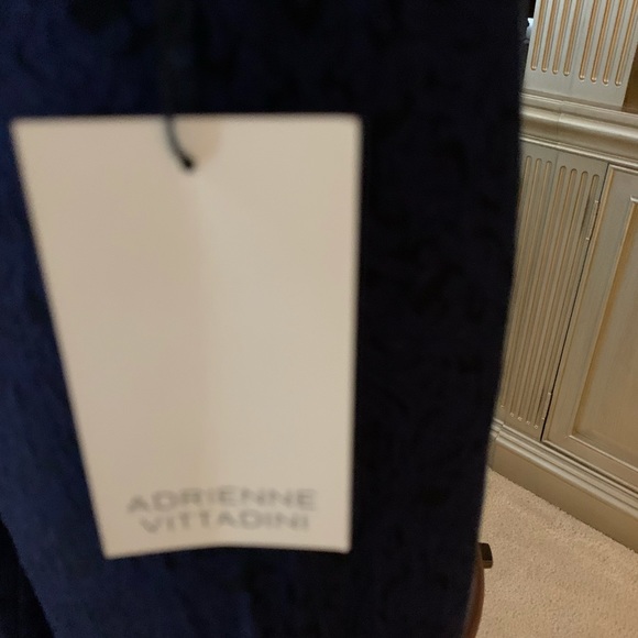 Blue/ black paisley print pants size 10 by Adrienne Vittadini - Picture 2 of 4